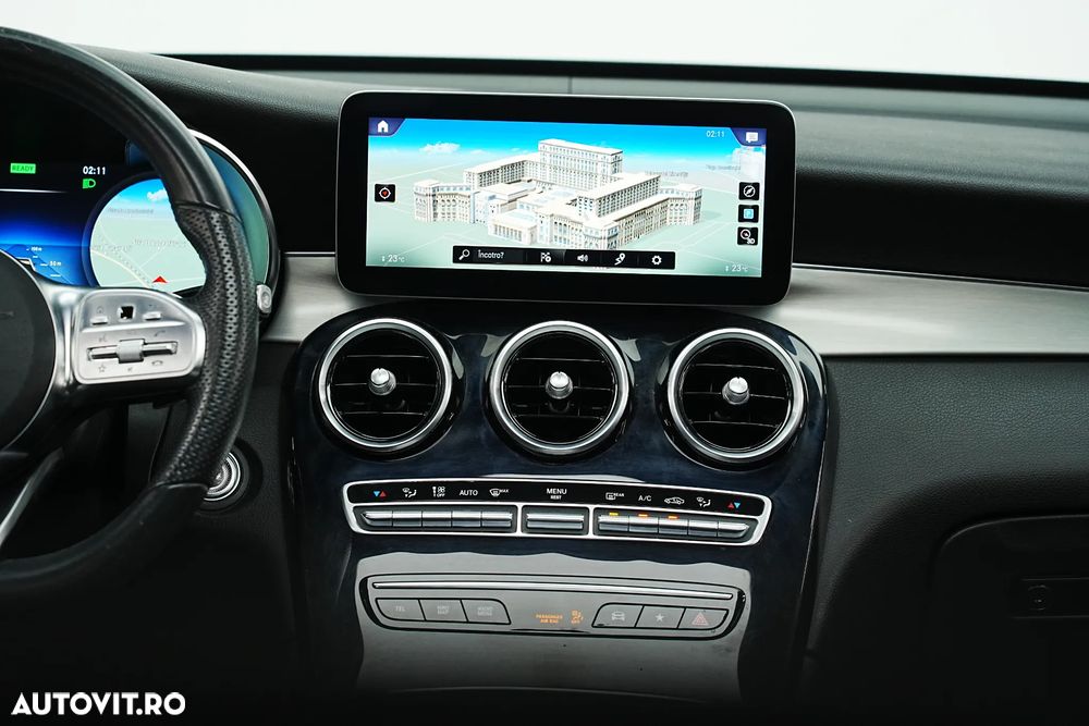 Mercedes-Benz GLC Coupe 300 4Matic 9G-TRONIC AMG Line Plus - 26