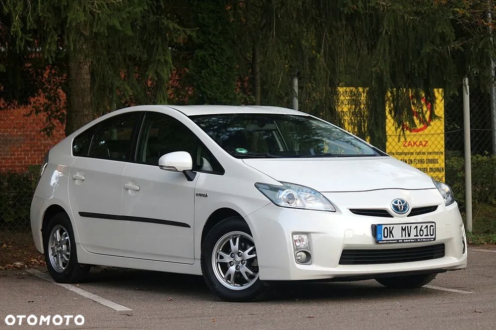 Toyota Prius Plug-in 1.8 HSD Premium - 16