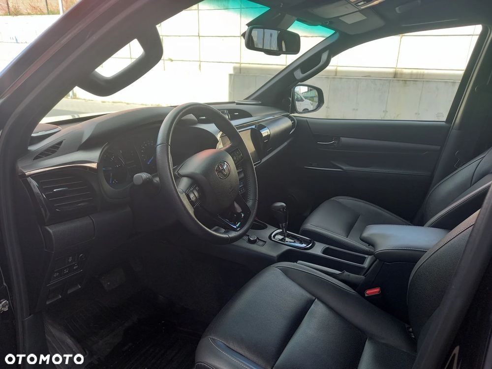 Toyota Hilux 2.8 D-4D Double Cab Invincible 4x4 - 10