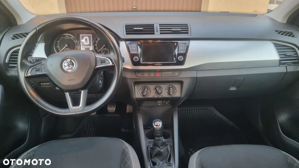Skoda Fabia 1.0 Ambition - 11