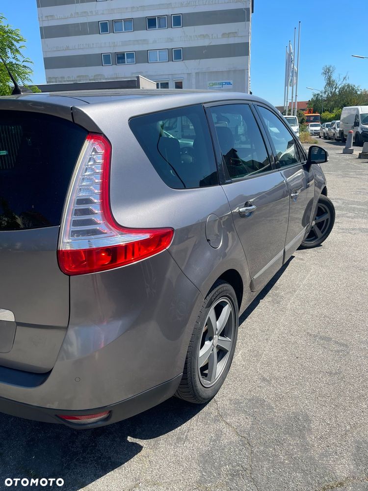 Renault Scenic 1.5dCi TomTom Edition - 17