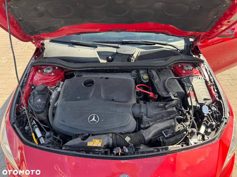 Mercedes-Benz CLA 250 7G-DCT - 25