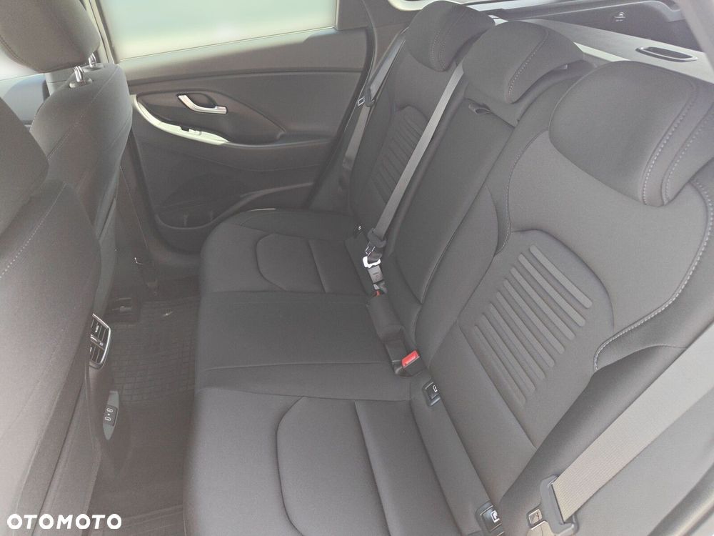 Hyundai i30 - 16