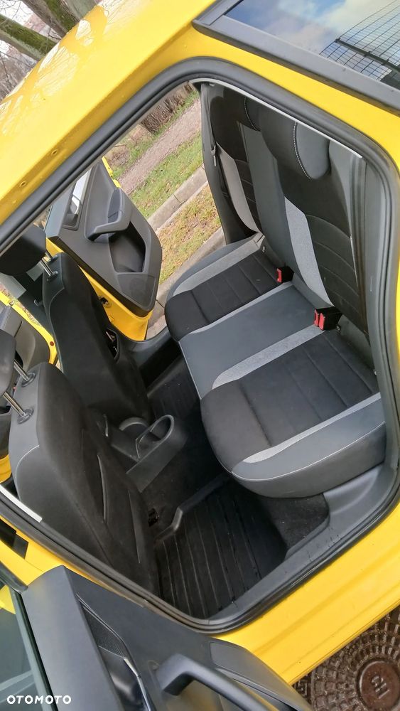 Skoda RAPID 1.6 TDI DPF Ambition - 11