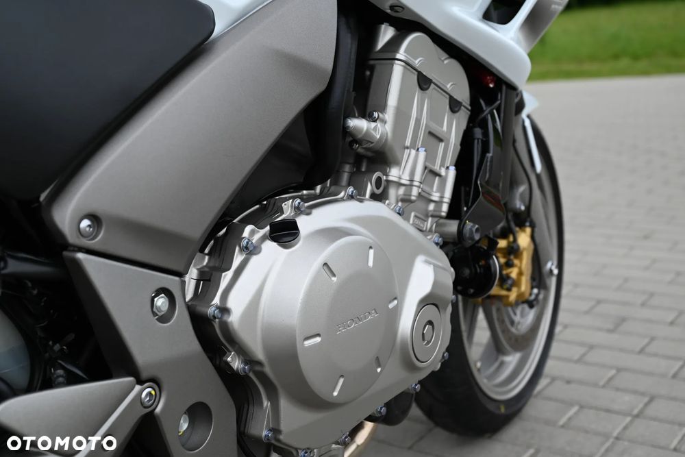 Honda CBF - 14