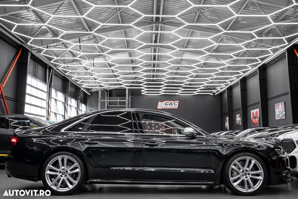 Audi S8 Plus 4.0 TFSI quattro Tiptronic - 27