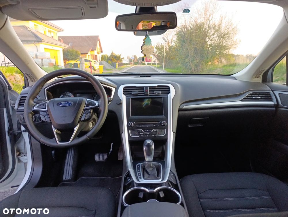 Ford Mondeo 2.0 TDCi STart-Stopp PowerShift-Aut Titanium - 6