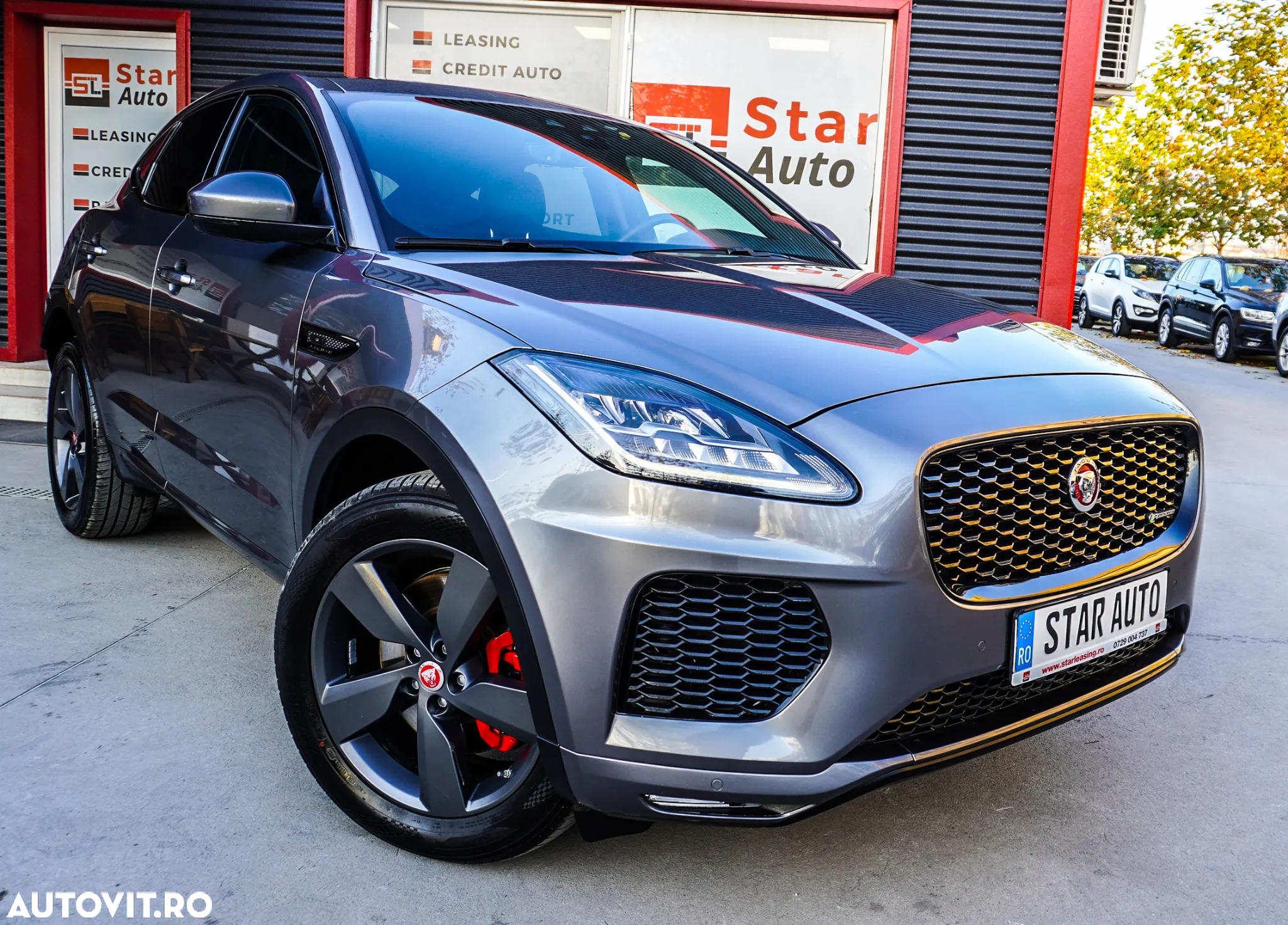 Jaguar E-Pace D150 AWD R-Dynamic S - 4