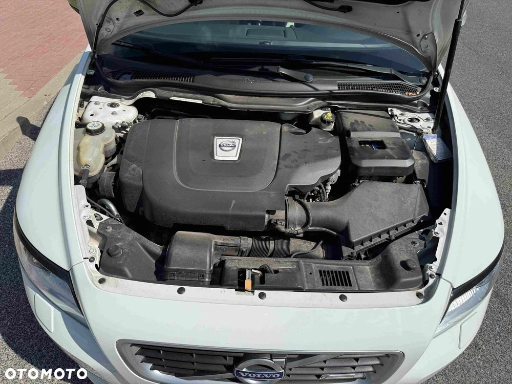 Volvo V50 D3 R-Design - 14
