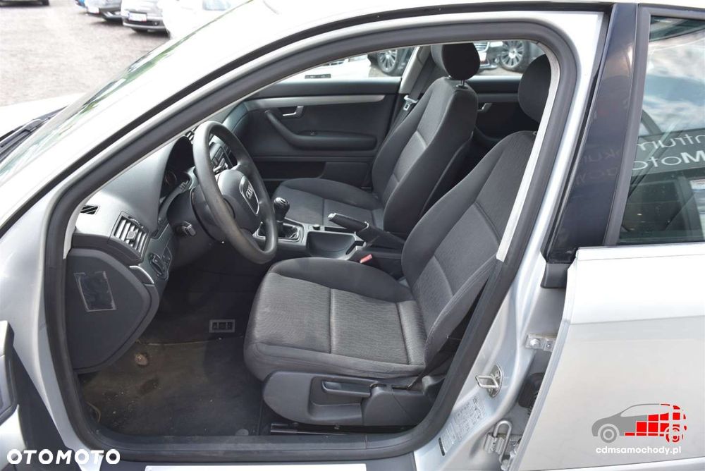 Audi A4 Limousine - 13