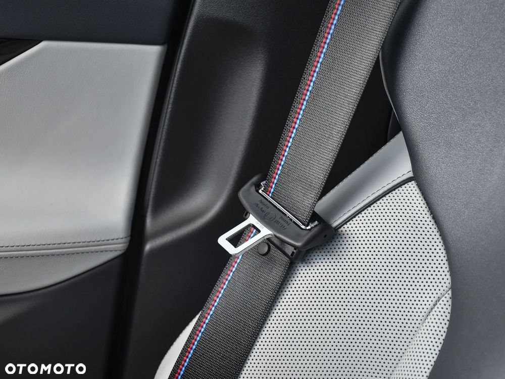 BMW M5 PHEV - 15