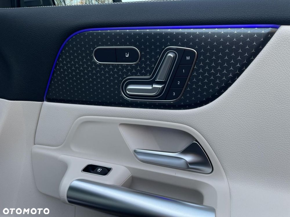 Mercedes-Benz EQA - 26