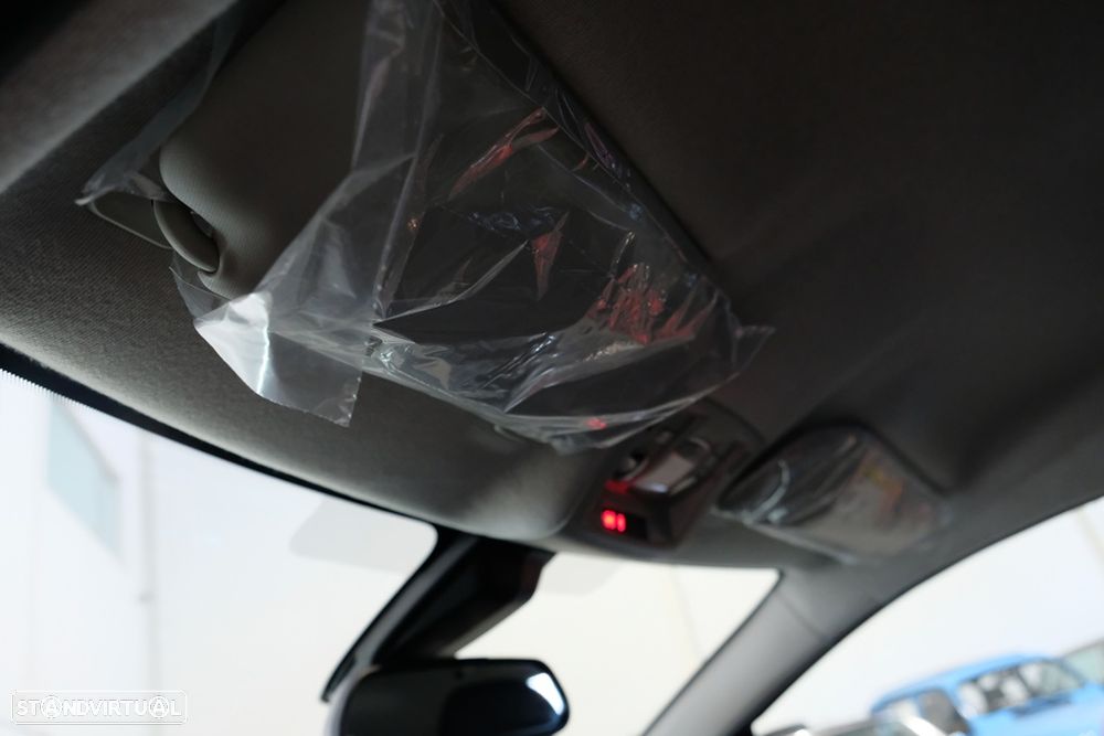 Citroën C3 1.2 PureTech Shine - 18