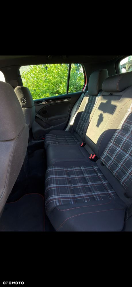Volkswagen Golf - 12