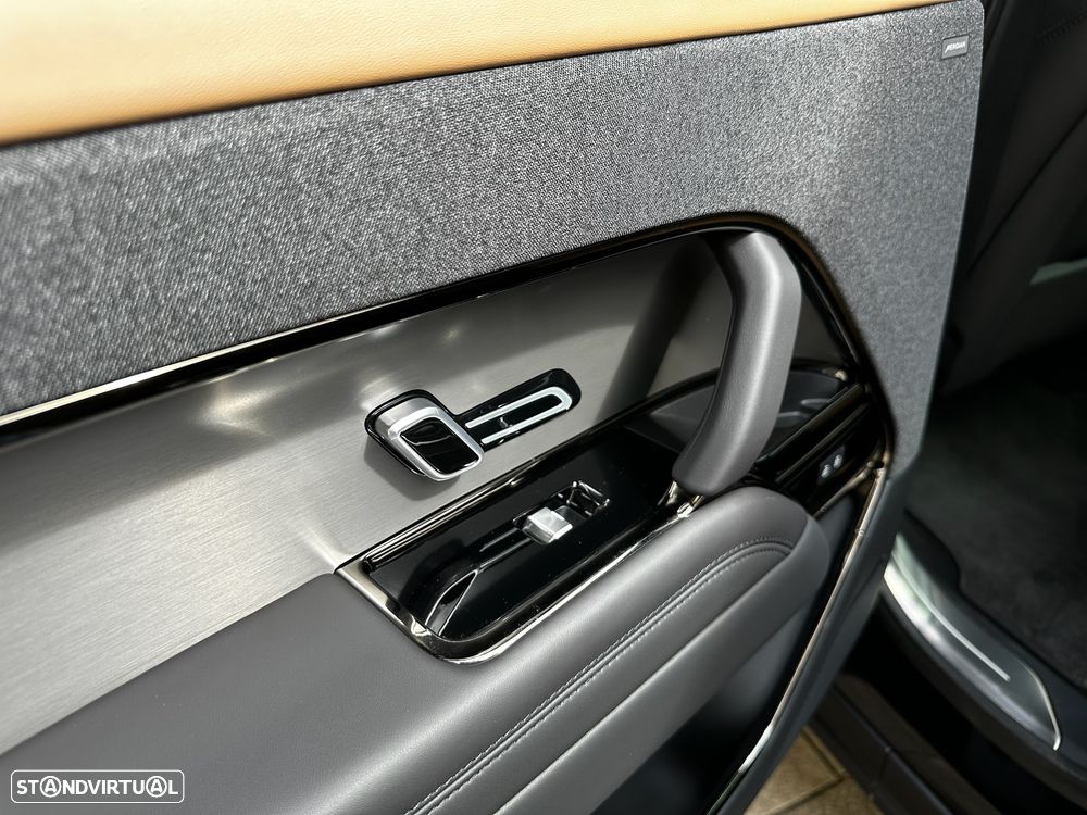 Land Rover Range Rover Sport 3.0 P460e Dynamic SE - 31