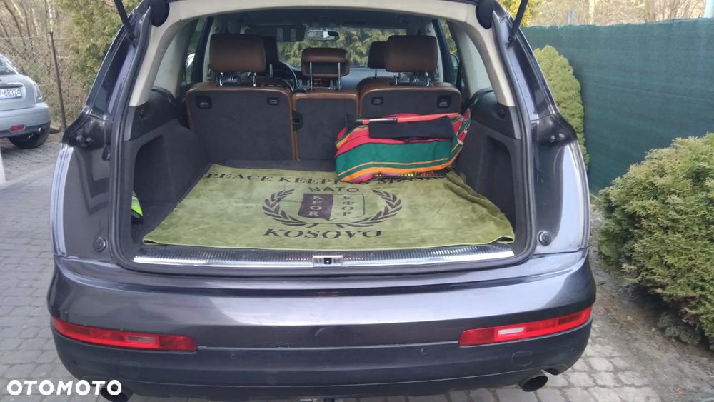 Audi Q7 - 9
