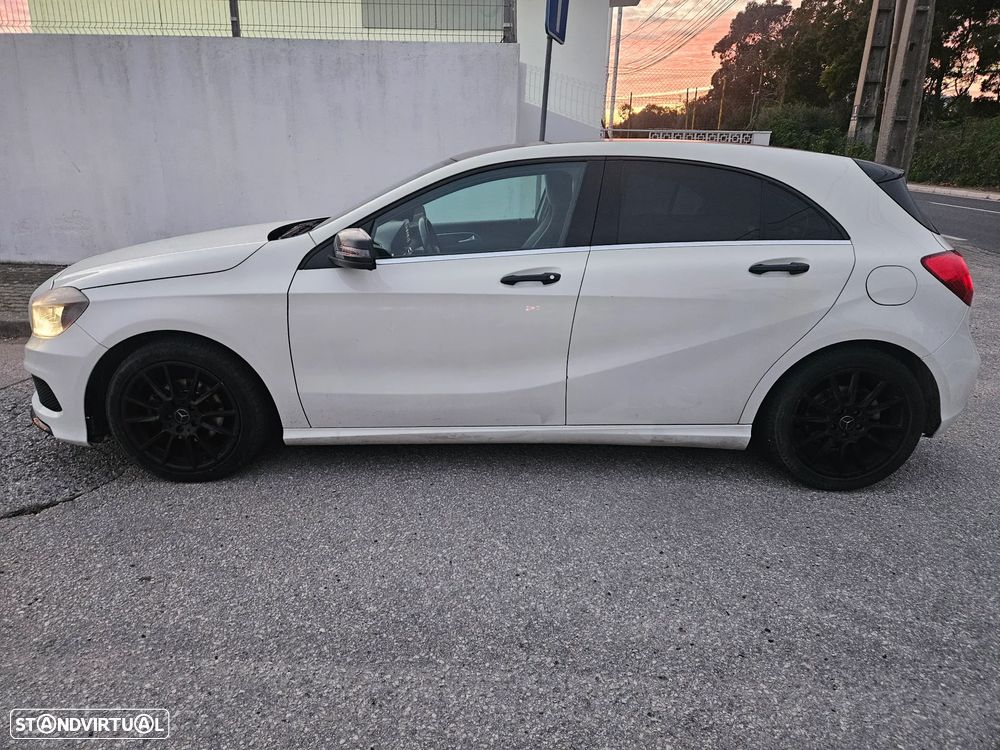 Mercedes-Benz A 180 CDI AMG Line - 10