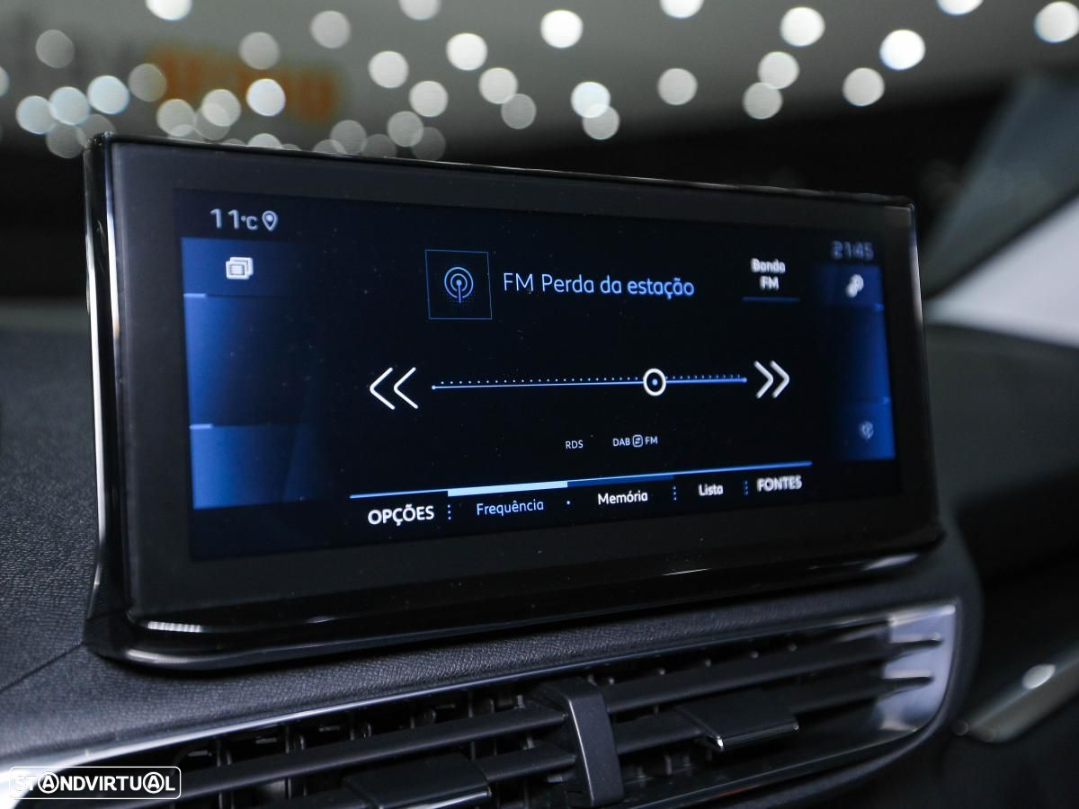 Peugeot 5008 1.5 BlueHDi Allure EAT8 - 26