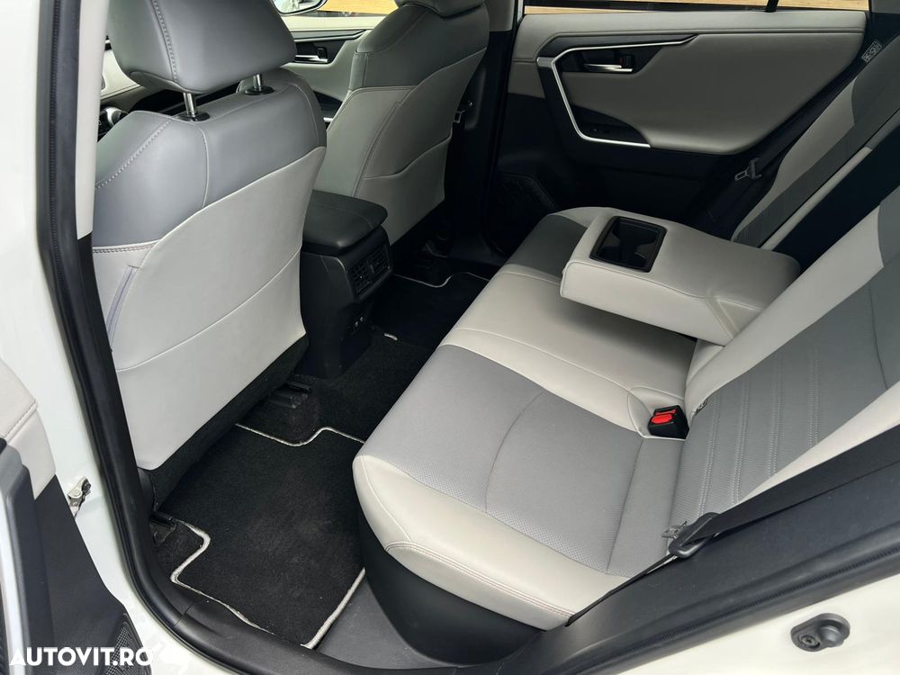 Toyota RAV4 2.5 VVT-iE 4x4 Luxury Premium - 16