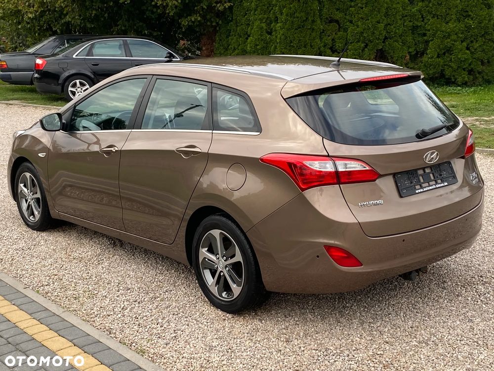 Hyundai i30 i30cw 1.6 CRDi Trend - 11