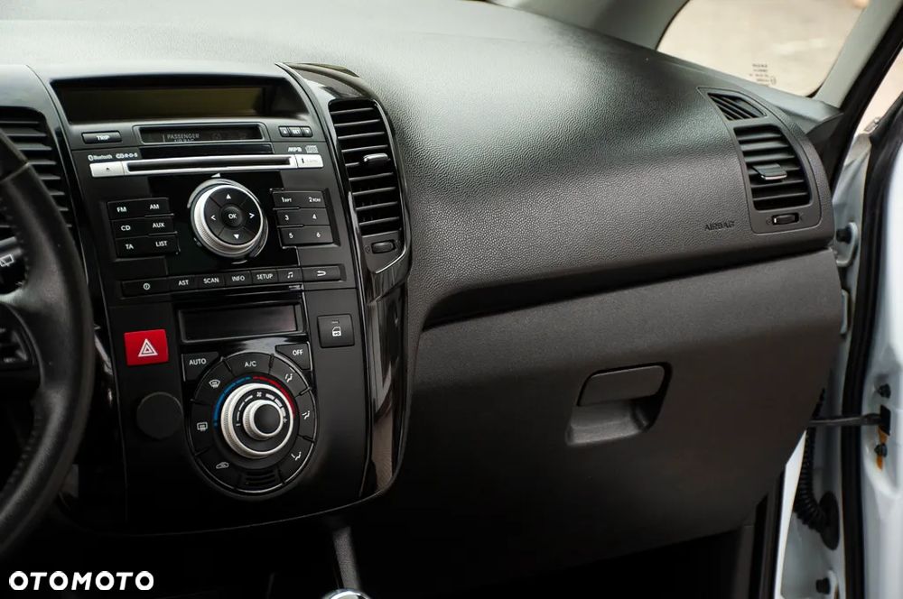 Kia Venga - 14