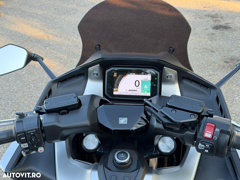 Honda Forza 750 - 7