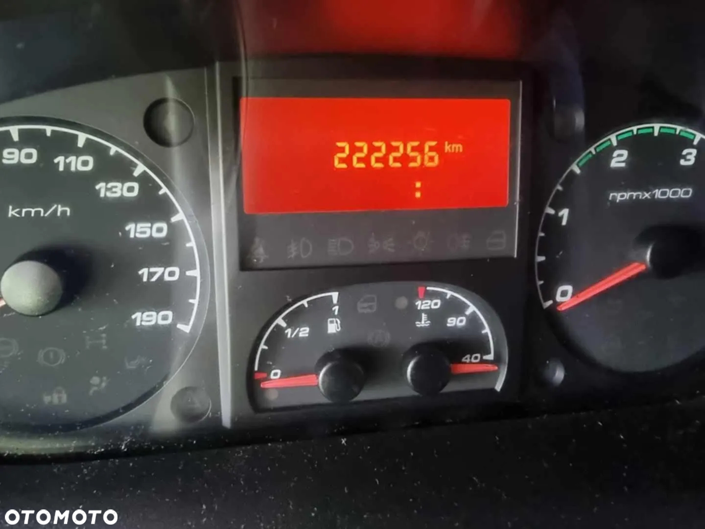 Iveco 35C13 - 9