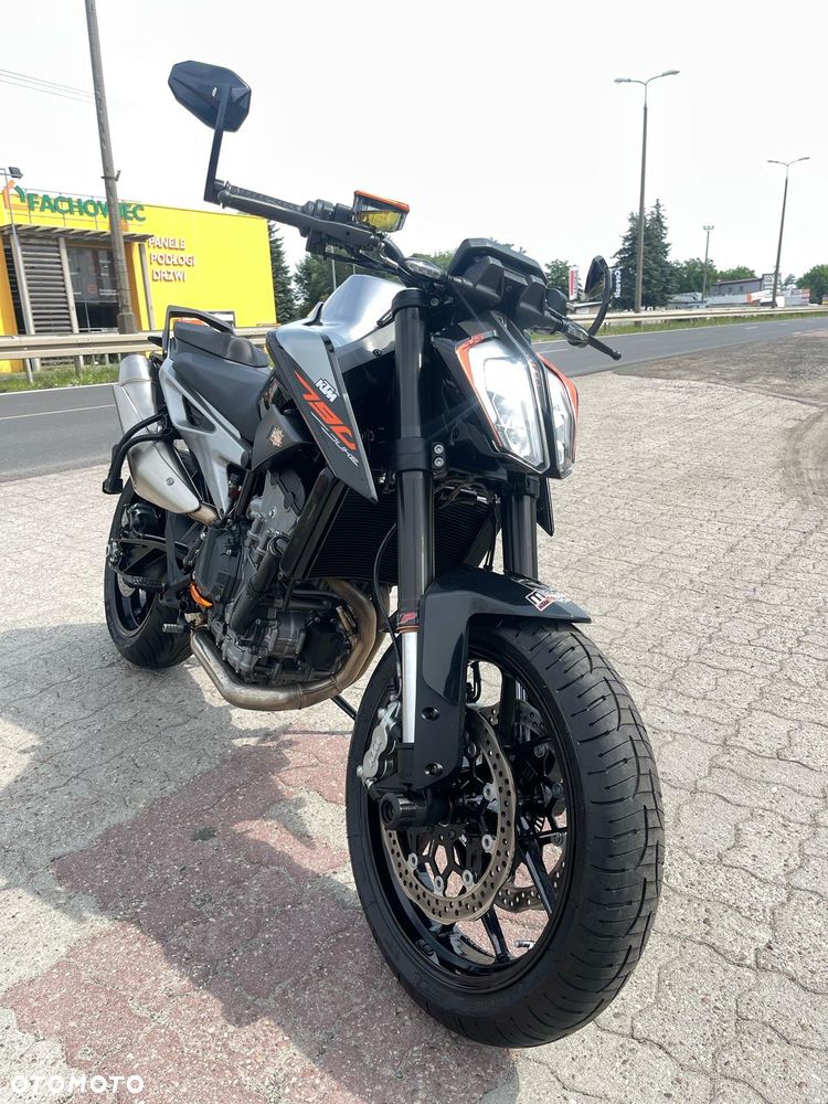 KTM Duke - 4
