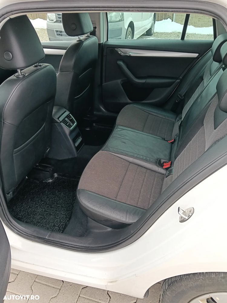 Skoda Octavia - 8