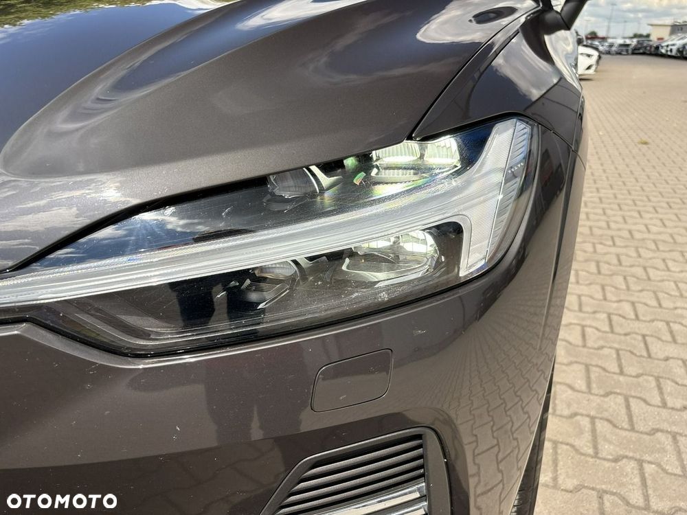 Volvo XC 60 B4 D Momentum Pro - 9