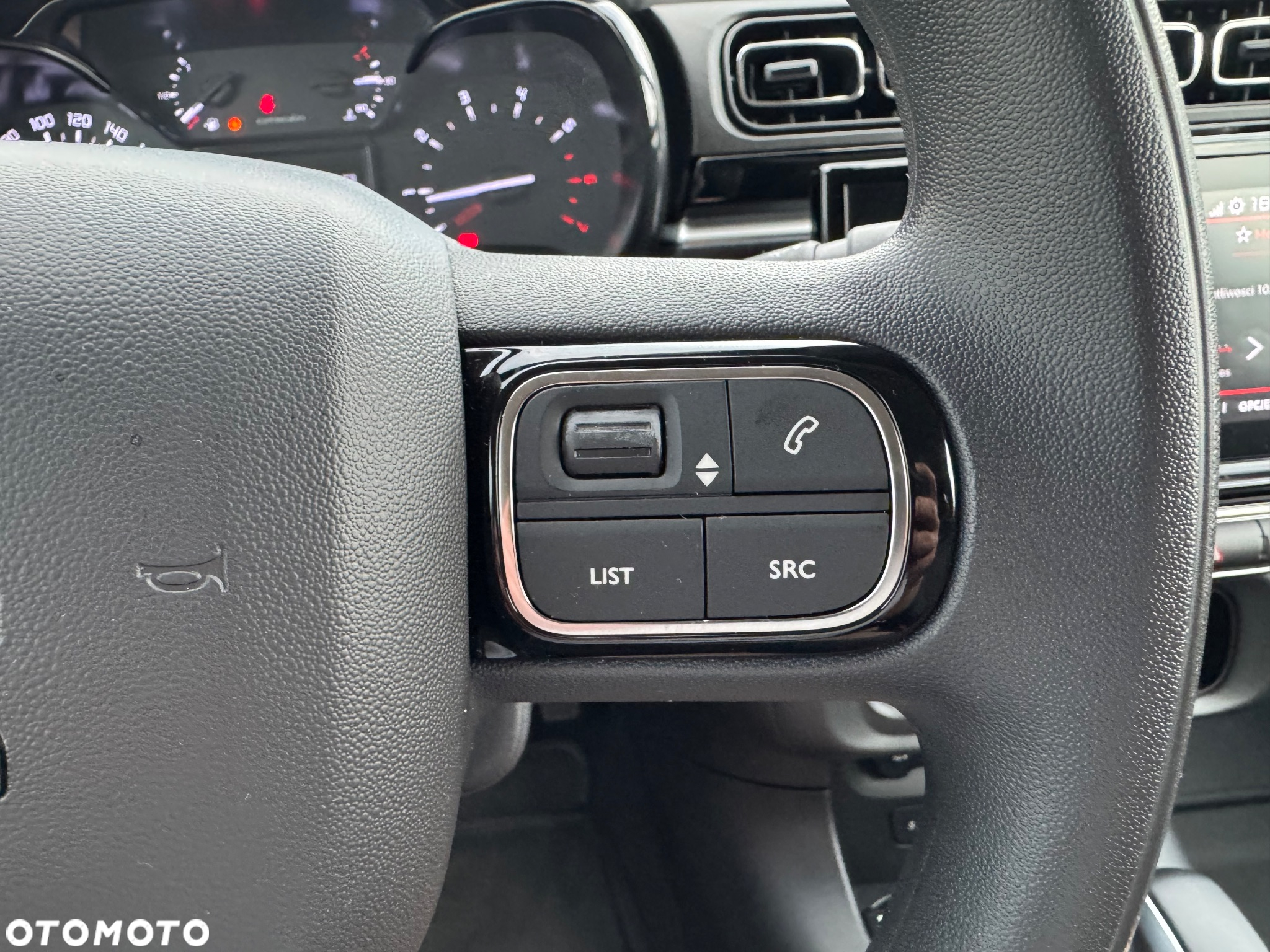 Citroën C3 1.2 PureTech Shine EAT6 - 12