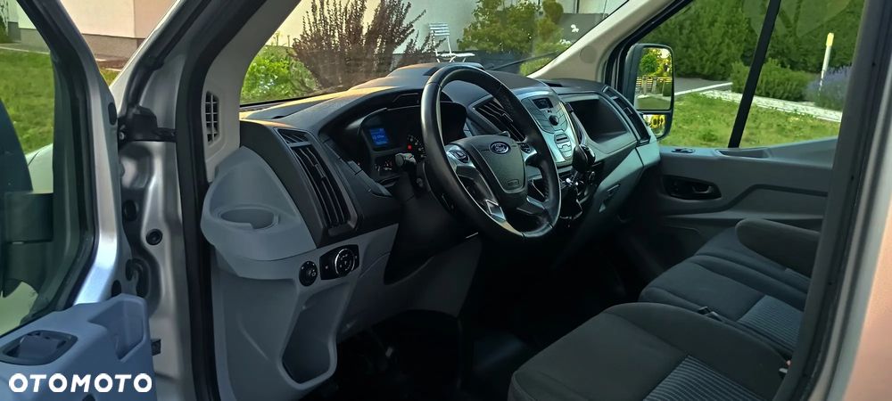 Ford Transit - 13