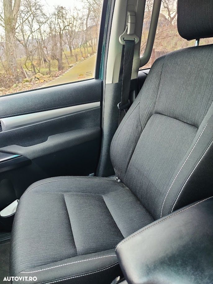 Toyota Hilux 4x4 Double Cab Executive - 13