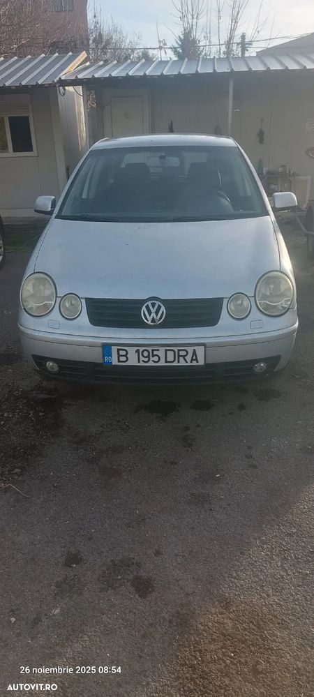 Volkswagen Polo 1.2 Attractive - 1