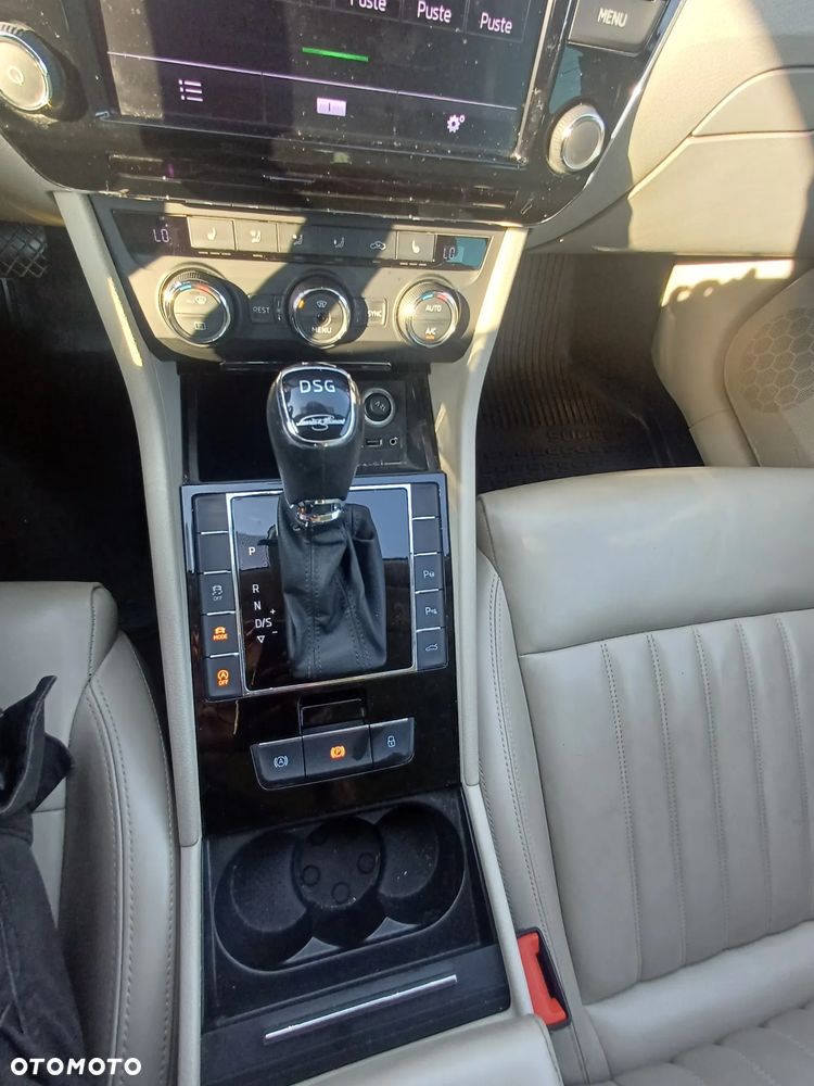 Skoda Superb 2.0 TDI 4x4 L&K DSG - 34