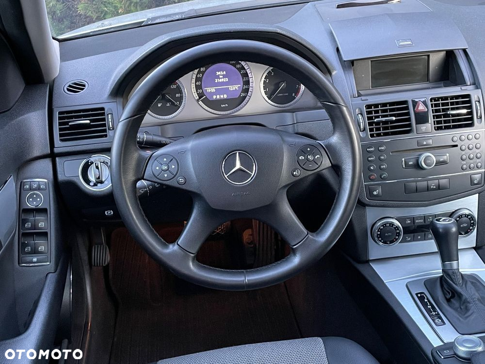 Mercedes-Benz Klasa C 180 T Kompressor Automatik BlueEFFICIENCY Avantgarde - 10