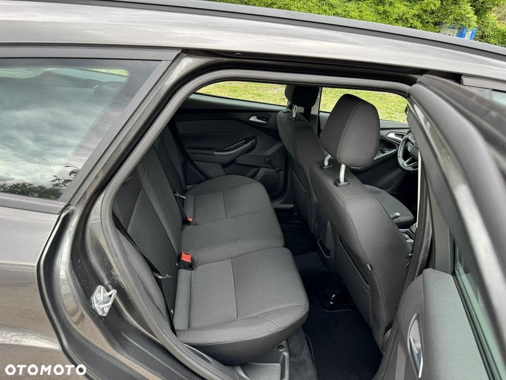 Ford Focus - 17