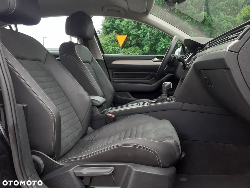 Volkswagen Passat 2.0 TSI Elegance DSG - 29