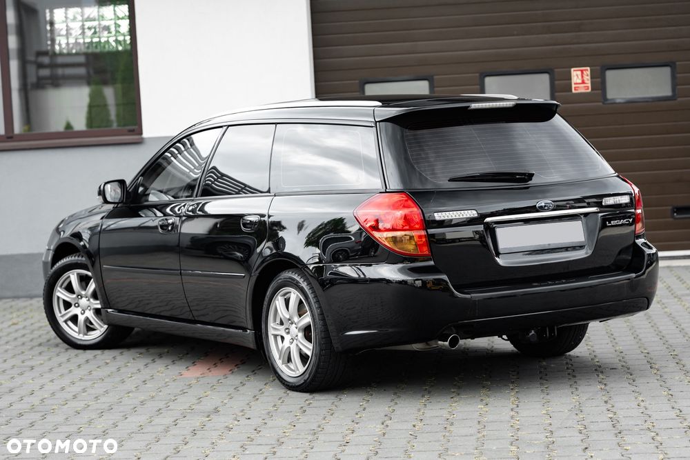 Subaru Legacy - 13
