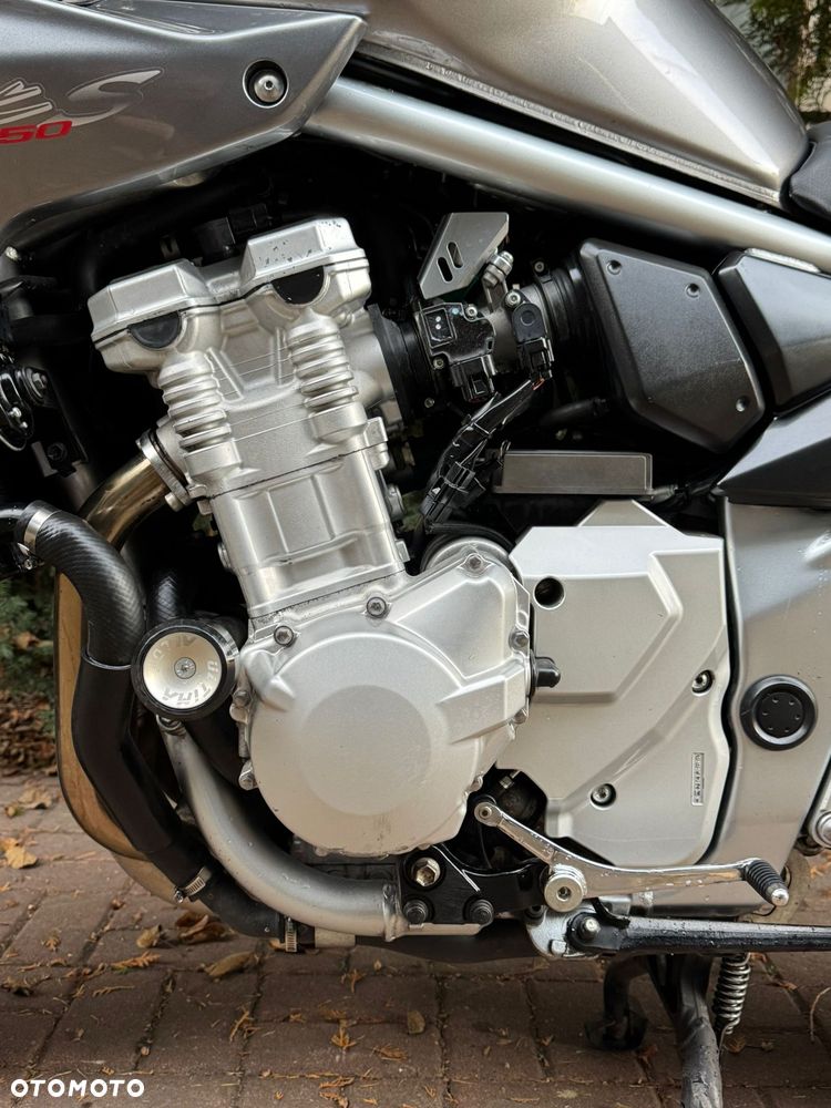 Suzuki Bandit - 4