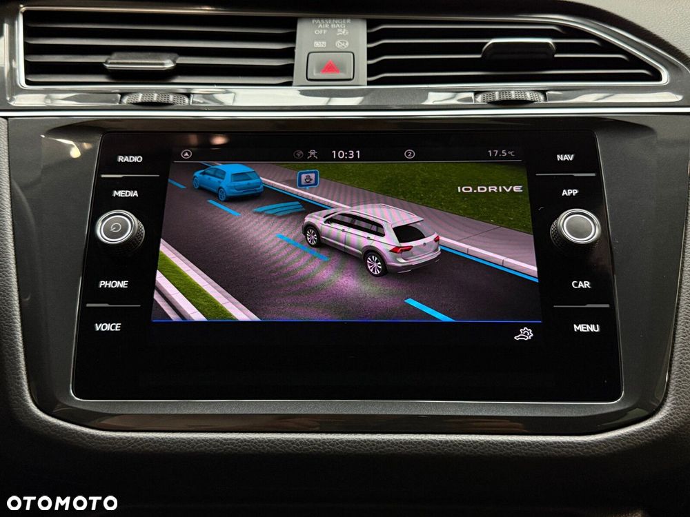 Volkswagen Tiguan - 34