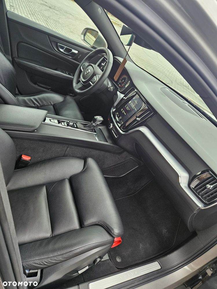 Volvo V60 D3 Momentum - 8