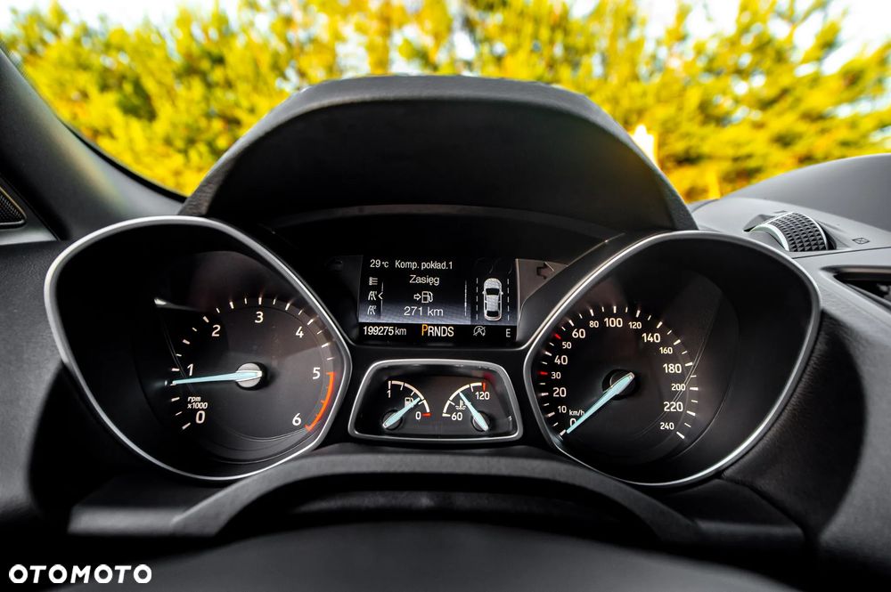 Ford Kuga 2.0 TDCi 4x4 ST-Line - 28