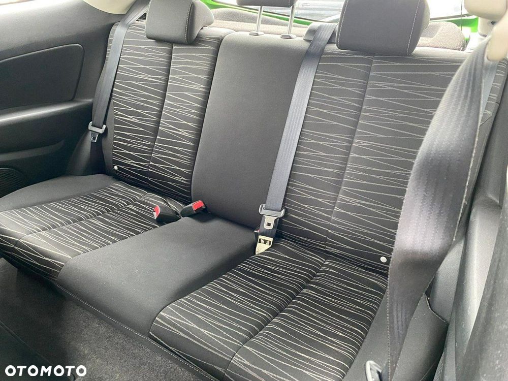 Mazda 2 - 7