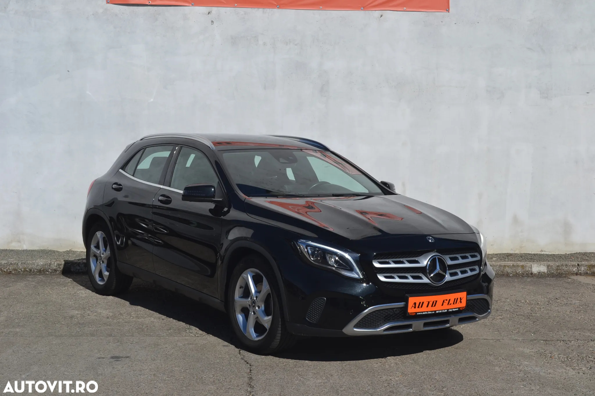 Mercedes-Benz GLA 200 7G-DCT Urban - 3