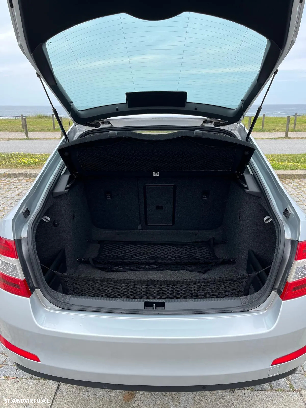 Skoda Octavia 2.0 TDI Elegance DSG - 15