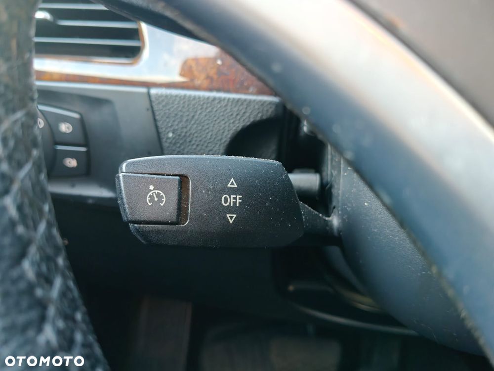 BMW Seria 3 320i - 18