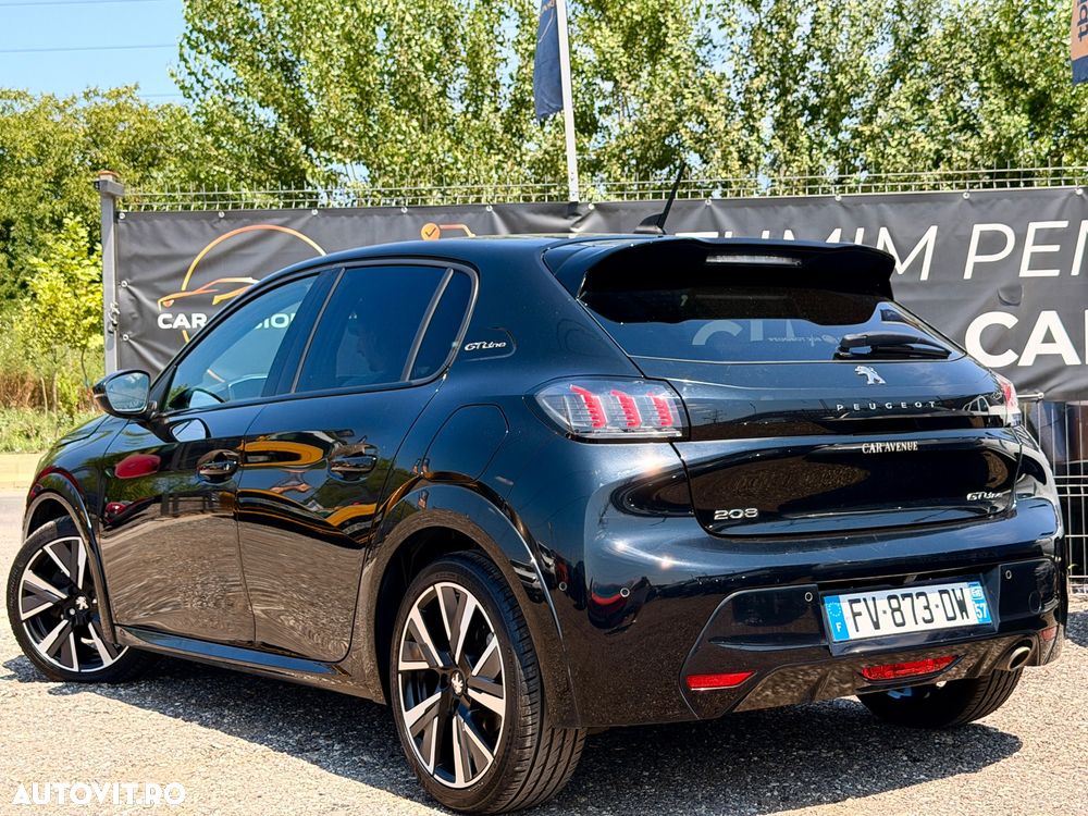 Peugeot 208 1.2 L PureTech STT EAT8 GT Line - 13