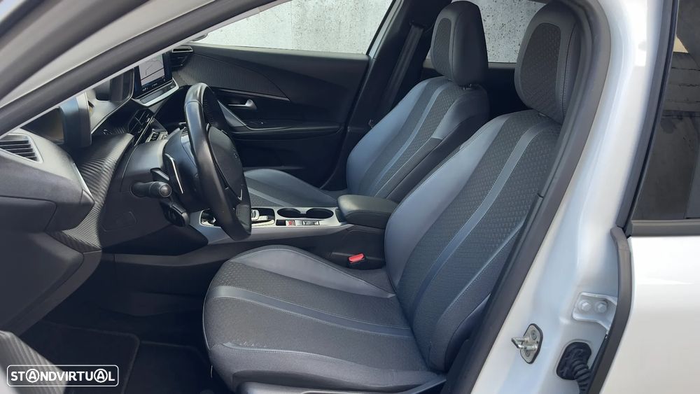 Peugeot 2008 PureTech 130 EAT8 Allure - 12