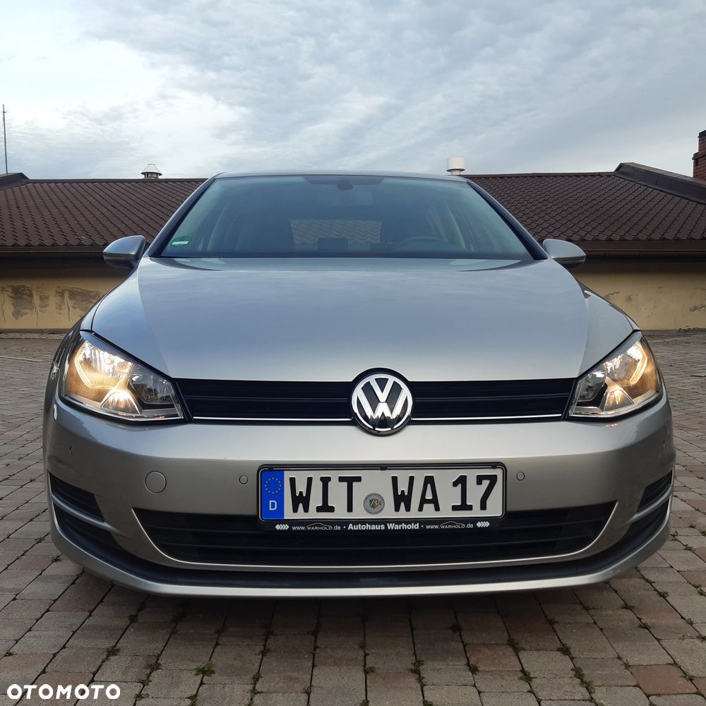 Volkswagen Golf - 8